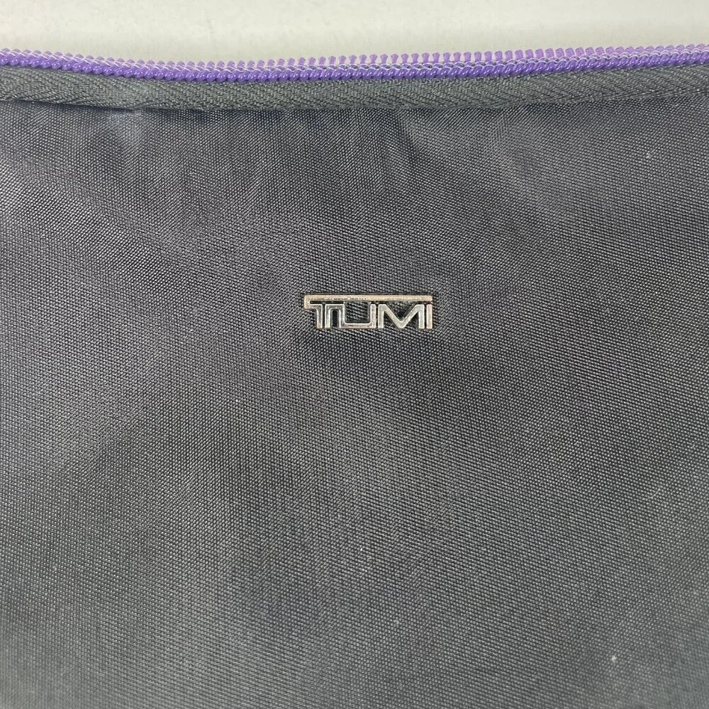 TUMI Black Nylon Zippered Pouch with‎ Purple Lining, Travel Organizer